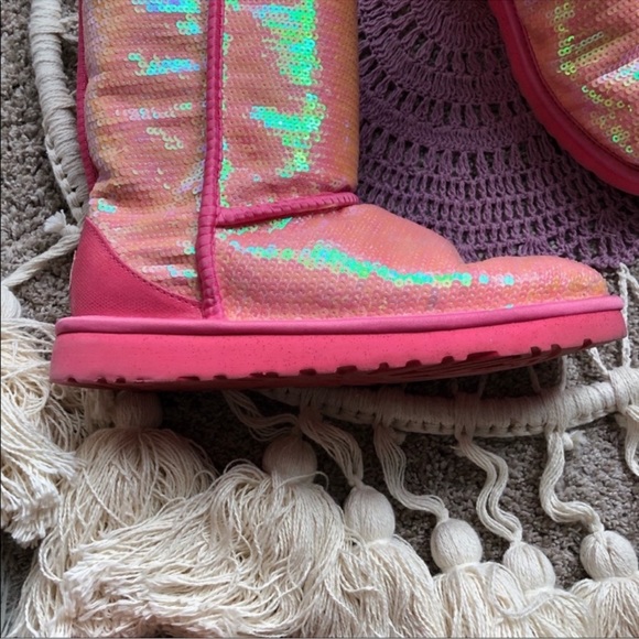 Pink Sequin Sparkly Uggs Size 7 - Picture 5 of 14